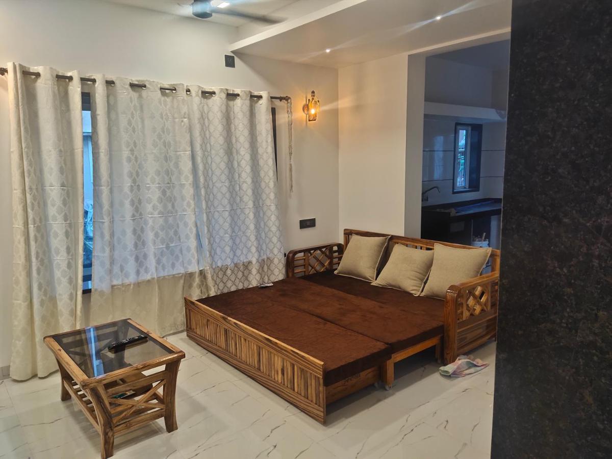 Almond Villa Alībāg Dış mekan fotoğraf